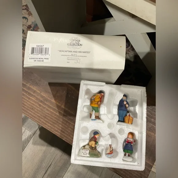 Heritage Village Collection 'Seacaptain and His Mates' Figurines dept 56 - Picture 1 of 1